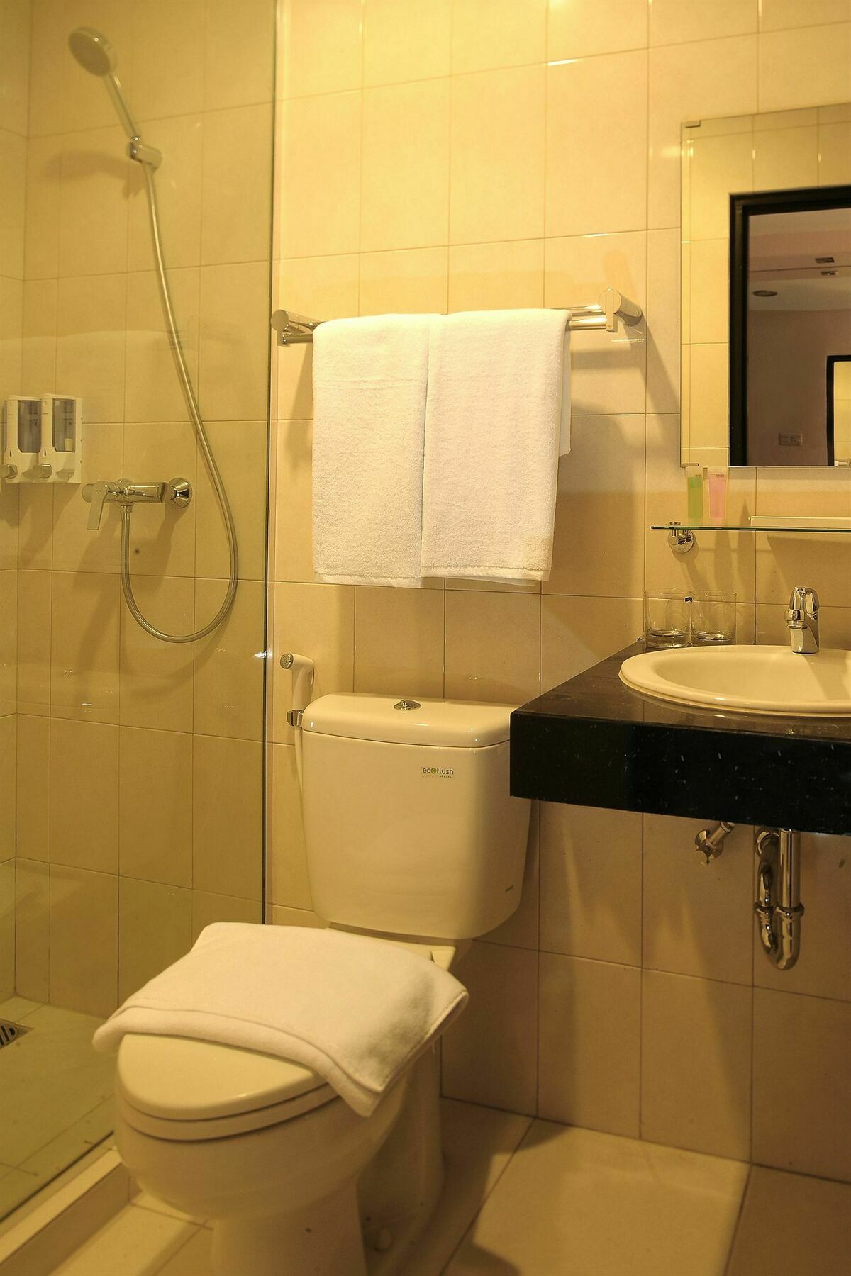Cordela Hotel Medan Eksteriør bilde